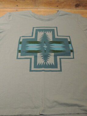 Pendleton Brand Women's T-shirt Size Medium